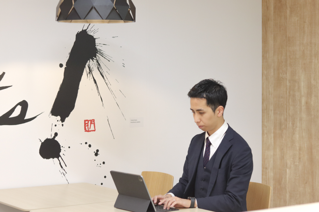仕事をしているMSD社員